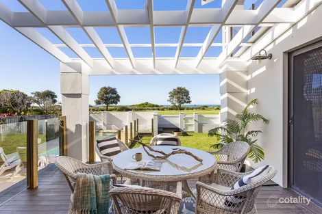 Property photo of 15 John Cawley Crescent Woonona NSW 2517