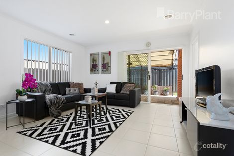 Property photo of 51 Thoresby Circuit Craigieburn VIC 3064