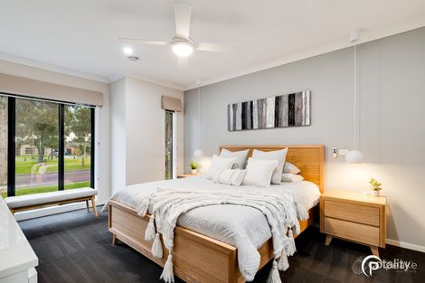 Property photo of 14 Gladiolus Circuit Cranbourne North VIC 3977