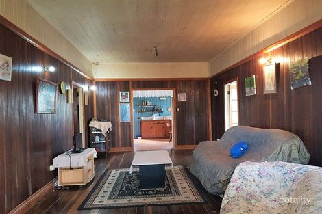 Property photo of 10 Nobes Lane Upper Lockyer QLD 4352