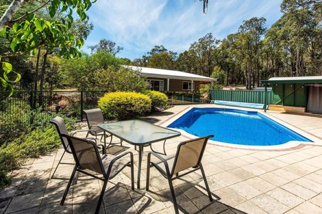 335 Bushlands Rd, Hovea, WA 6071