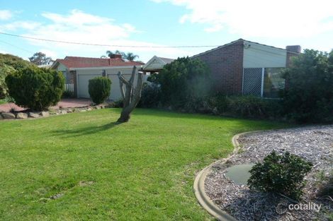 33 Hossack Ave, Parkwood, WA 6147