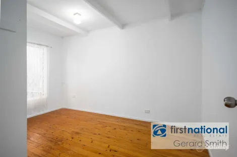 Property photo of 17 Kiandra Crescent Yerrinbool NSW 2575