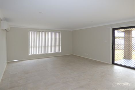 Property photo of 11 Mirug Crescent Fletcher NSW 2287