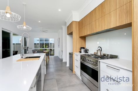 Property photo of 8 Coxwain Place Trinity Beach QLD 4879