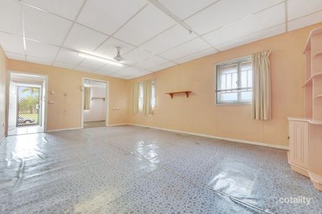 Property photo of 386 Quay Street Depot Hill QLD 4700