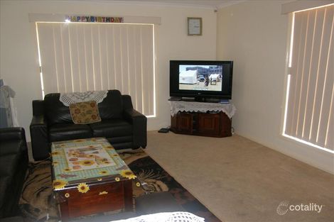 Property photo of 25 Harmony Drive Tarneit VIC 3029