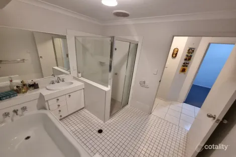 Property photo of 23 Allira Crescent Carseldine QLD 4034