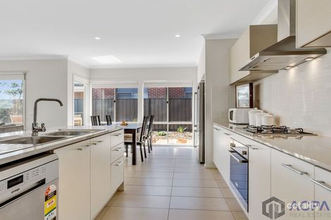 Property photo of 135 Wattletree Street Craigieburn VIC 3064