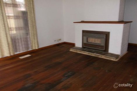 Property photo of 8 Jarrah Court Frankston North VIC 3200