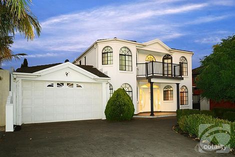 4 Buchanan Ct, Taylors Lakes, VIC 3038