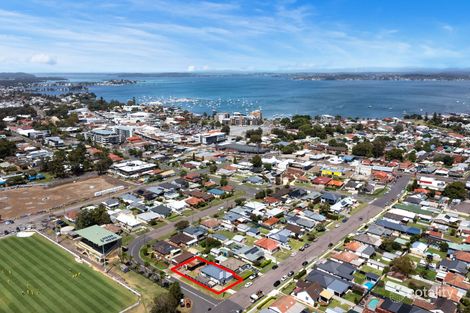 2 Merleview St, Belmont, NSW 2280