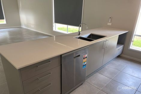 Property photo of 16 Riverlily Crescent Bellbird Park QLD 4300