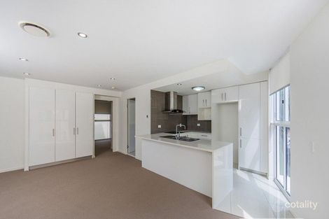 Property photo of 303/87 Marine Parade Redcliffe QLD 4020