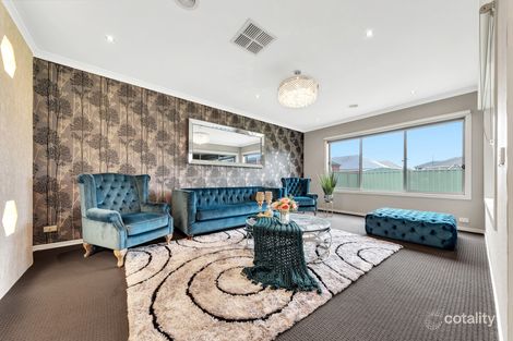 Property photo of 3 Charolais Court Pakenham VIC 3810