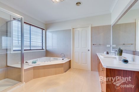 Property photo of 5 Robina Road Sydenham VIC 3037