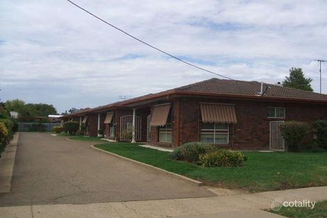 Property photo of 2/61 Beckwith Street Wagga Wagga NSW 2650