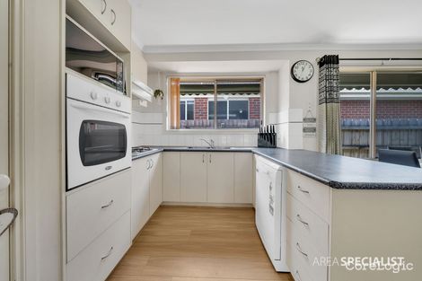 Property photo of 8 Fishburn Place Cranbourne West VIC 3977