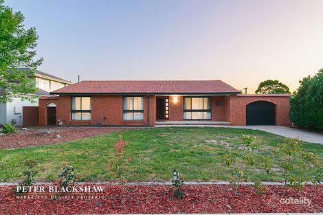 13 Barraclough Cres, Monash, ACT 2904