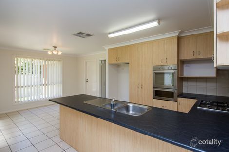 Property photo of 3 Walla Place Glenfield Park NSW 2650