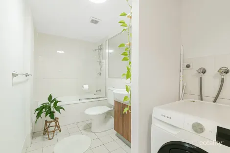 Property photo of 2/91 McLean Street Coolangatta QLD 4225