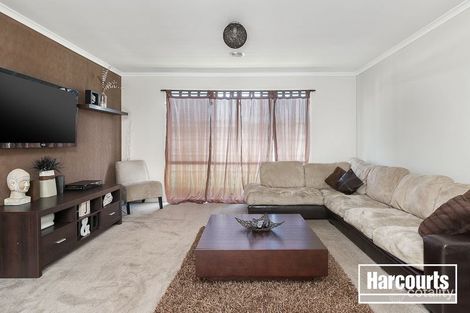 Property photo of 28 Pomegranate Way Pakenham VIC 3810