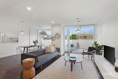Property photo of 34 Oak Grove Malvern East VIC 3145