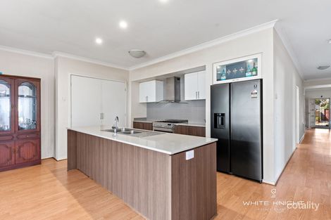 Property photo of 34 Aberfeldie Way Caroline Springs VIC 3023