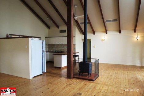 Property photo of 6 Linthorn Crescent Greenmount WA 6056