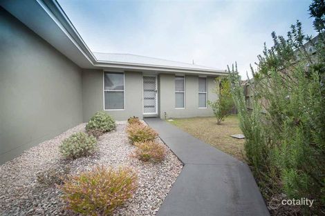 2/24 Sambar Ct, Kearneys Spring, QLD 4350