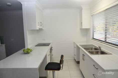 Property photo of 2/9 Cypress Drive Emerald QLD 4720