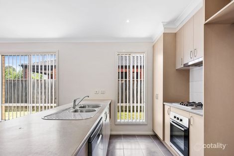 Property photo of 27 Yellow Gum Way Manor Lakes VIC 3024
