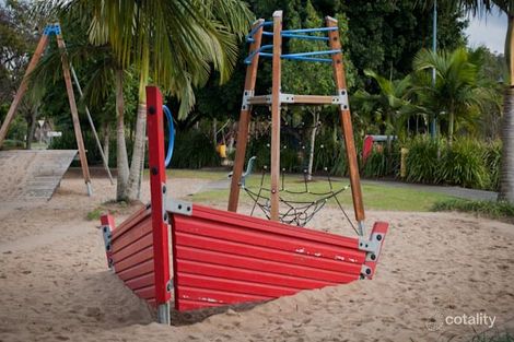 Property photo of 1 Cordeaux Place Pacific Pines QLD 4211