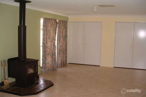 Property photo of 1A Andrews Road Emerald QLD 4720