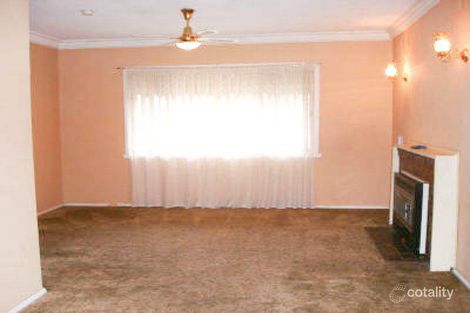 Property photo of 8 Green Street Noble Park VIC 3174