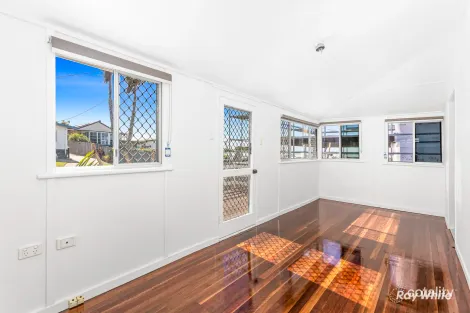 Property photo of 20 Pandanus Street Cooee Bay QLD 4703