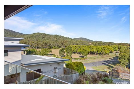 Property photo of 17 Sunset Drive Norman Gardens QLD 4701