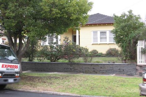 2 Station Ave, Glen Iris, VIC 3146