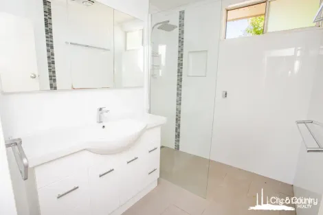 4 Mill Cres, Pioneer, QLD 4825