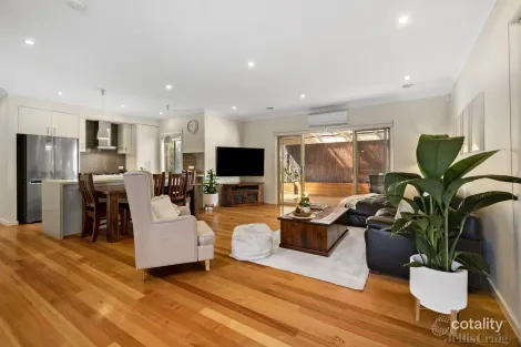 Property photo of 2/157 Rathcown Road Reservoir VIC 3073