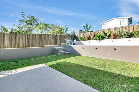 Property photo of 8 Dobbie Street Holland Park QLD 4121