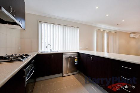 Property photo of 21 Fairbridge Road Point Cook VIC 3030