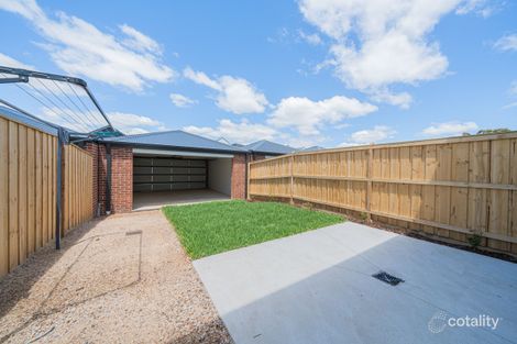Property photo of 34 Sanctum Walk Officer VIC 3809