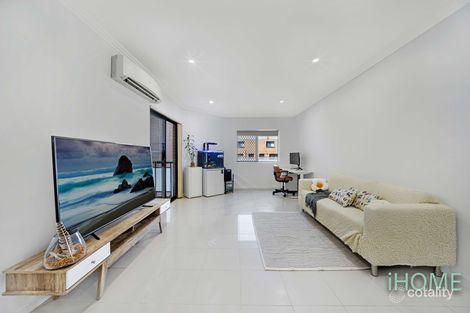 Property photo of 35/8-16 Eighth Avenue Campsie NSW 2194