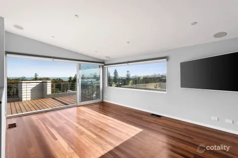 5/1 Ormond Esp, Elwood, VIC 3184