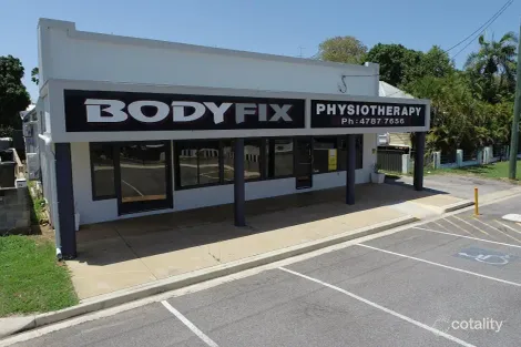 70 Racecourse Rd, Richmond Hill, QLD 4820