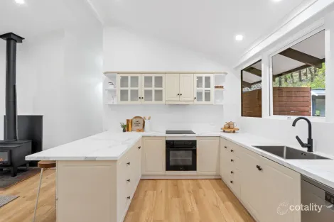 Property photo of 111 Piccadilly Road Crafers SA 5152