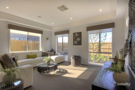 Property photo of 4 Mintbush Grange Mernda VIC 3754