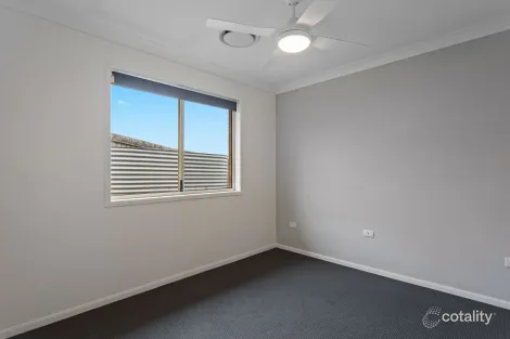 Property photo of 11 Diamantina Drive Glenvale QLD 4350