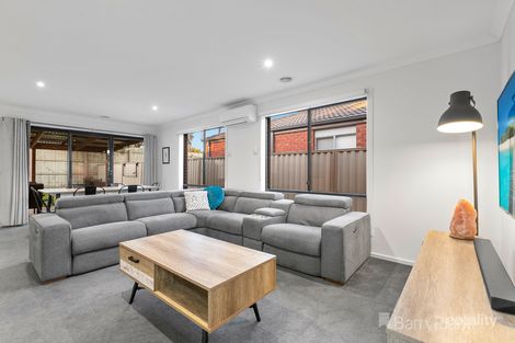 Property photo of 45 Willowtree Drive Pakenham VIC 3810